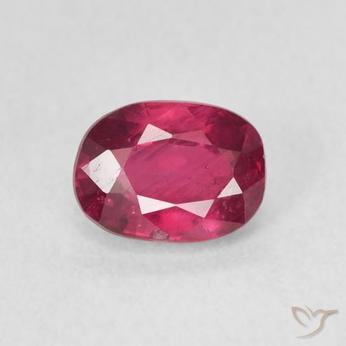 1.32ct Natürlicher Medium Dark-Red Rubin, Oval, VS