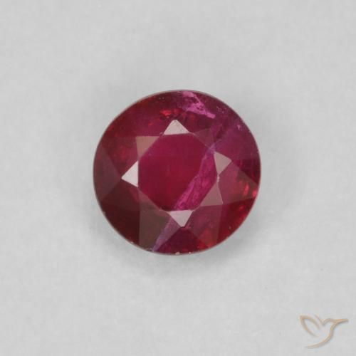 0.27ct Natürlicher tiefrot Rubin, Runden, VS