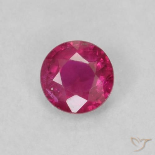0.19ct Natürlicher Rosaig-rot Rubin, Runden, VS