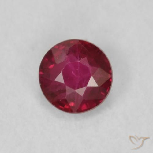 0.20ct Natürlicher tiefrot Rubin, Runden, VS