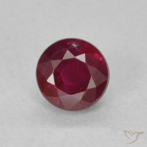 0.36ct Natürlicher tiefrot Rubin, Runden, SI