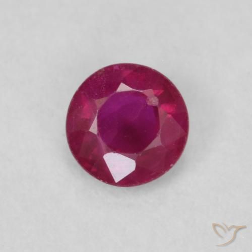 0.25ct Natürlicher Rosaig-rot Rubin, Runden, SI-I1