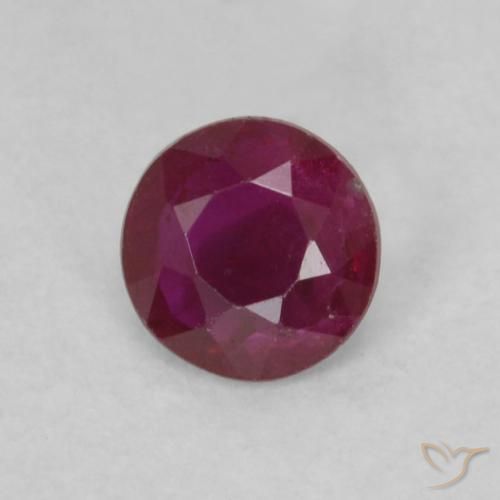 0.14ct Natürlicher tiefrot Rubin, Runden, VS