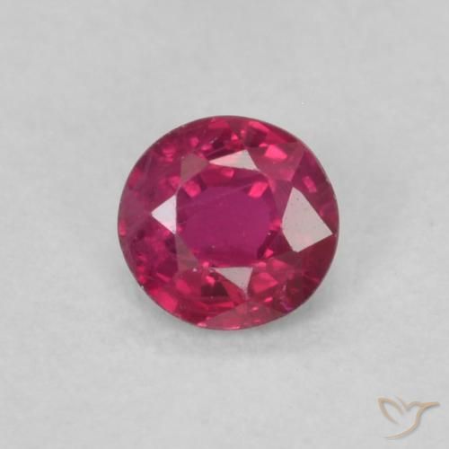 0.19ct Natürlicher Rosaig-rot Rubin, Runden, VS