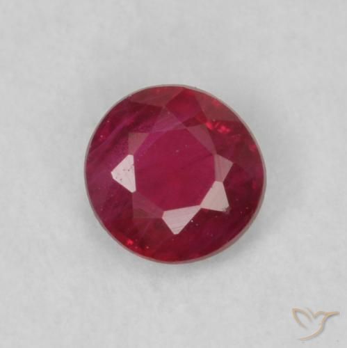 0.18ct Natürlicher dunkelrot Rubin, Runden, VS-SI
