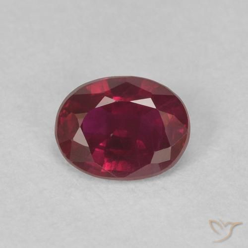 0.41ct Natürlicher tiefrot Rubin, Oval, VS