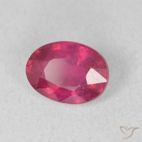 9,17 ctw natürlicher rötlich-rosa Rubin, Oval, VS
