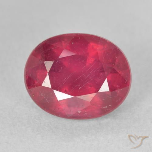 4.15ct Natürlicher Rosaig-rot Rubin, Oval, VS-SI