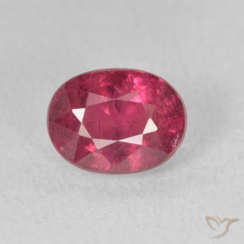 2.28ct Natürlicher rötlich-rosa Rubin, Oval, VS-SI