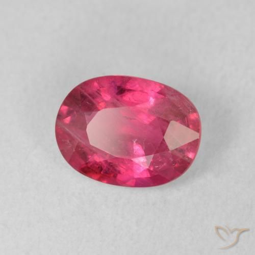 9,17 ctw natürlicher rötlich-rosa Rubin, Oval, VS-SI