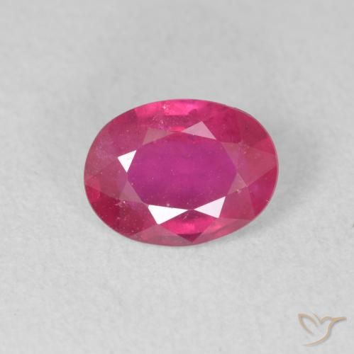 1.33ct Natürlicher rötlich-rosa Rubin, Oval, VS-SI