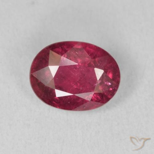 1.79ct Natürlicher dunkelrot Rubin, Oval, VS-SI