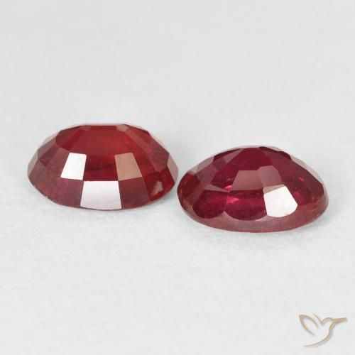 2.34 ct natürliche dunkelrot Rubin-Edelsteine, Oval, VS