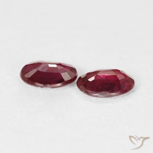0.59 ct natürliche tiefrot Rubin-Edelsteine, Oval, VS