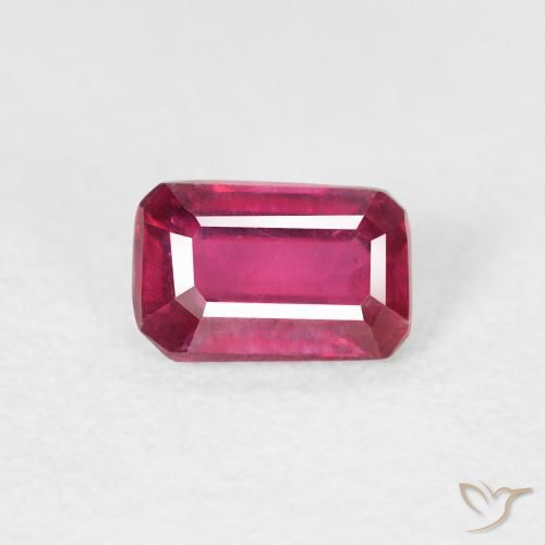 0.69ct Natürlicher Hellrot Rubin, Smaragdschliff, VS