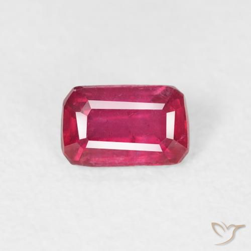 0.67ct Natürlicher Hellrot Rubin, Smaragdschliff, VS
