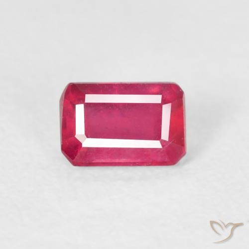0.80ct Natürlicher Rosaig-rot Rubin, Smaragdschliff, VS