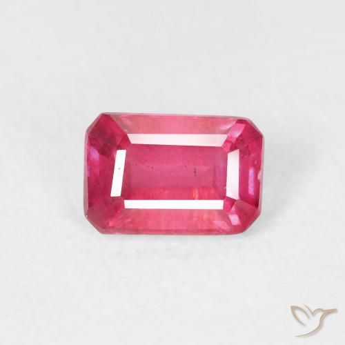 0.79ct Natürlicher Rosaig-rot Rubin, Smaragdschliff, VS