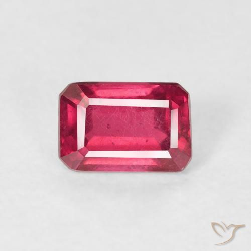 0.90ct Natürlicher Rosaig-rot Rubin, Smaragdschliff, VS