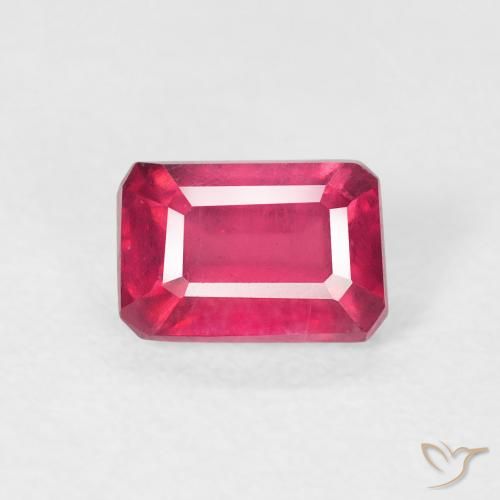 0.96ct Natürlicher Rosaig-rot Rubin, Smaragdschliff, VS