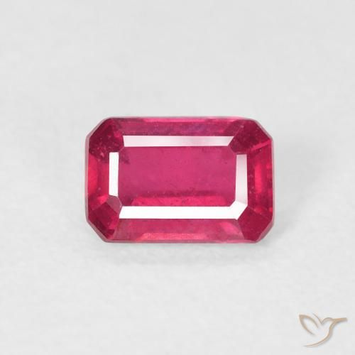 0.75ct Natürlicher rötlich-rosa Rubin, Oktagonschliff, VS, Photo A