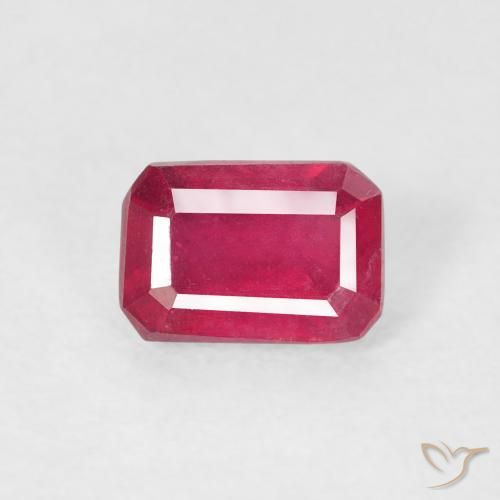 0.90ct Natürlicher Rosaig-rot Rubin, Smaragdschliff, VS
