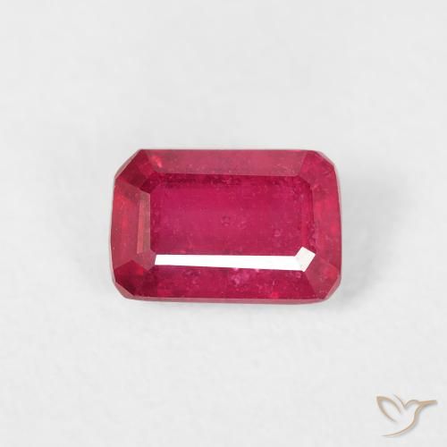 0.84ct Natürlicher Hellrot Rubin, Smaragdschliff, VS