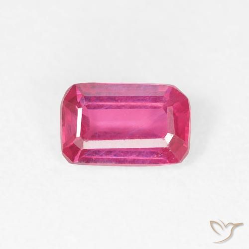 0.67ct Natürlicher Rosaig-rot Rubin, Smaragdschliff, VS
