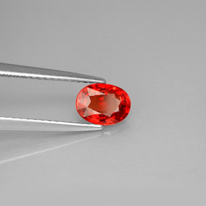0,99 ctw natürlicher orangefarbener Saphir, Oval Schliff, VVS-VS