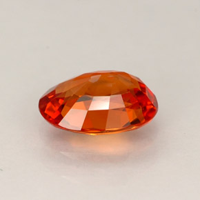 0,97 ctw natürlicher orangefarbener Saphir, Oval Schliff, VS