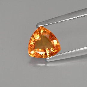 0,87 ctw natürlicher orangefarbener Saphir, Trillion, VS