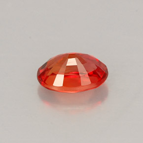0,71 ctw natürlicher orangefarbener Saphir, Oval Schliff, VS