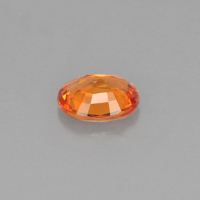 0,66 ctw natürlicher orangefarbener Saphir, Oval Schliff, VVS-VS