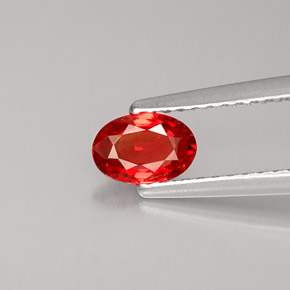 0,52 ctw natürlicher orangefarbener Saphir, Oval Schliff, VVS