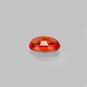 0,68 ctw natürlicher orangefarbener Saphir, Oval Schliff, VVS