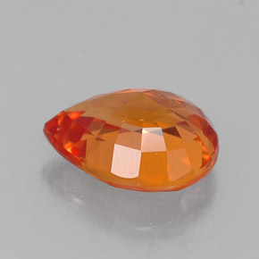 0,70 ctw natürlicher orangefarbener Saphir, Birnenform, VS