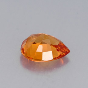 0,69 ctw natürlicher orangefarbener Saphir, Birnenform, VVS-VS