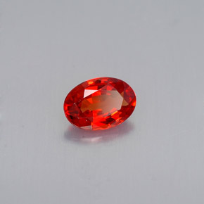 0,53 ctw natürlicher orangefarbener Saphir, Oval Schliff, VVS-VS
