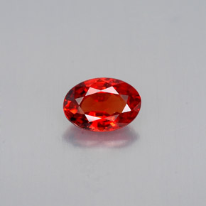 0,61 ctw natürlicher orangefarbener Saphir, Oval Schliff, VVS