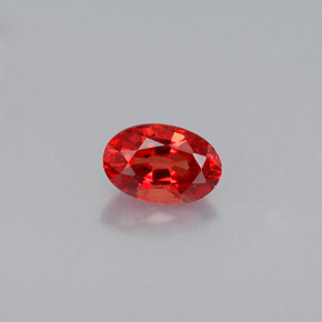 0,55 ctw natürlicher orangefarbener Saphir, Oval Schliff, VVS-VS