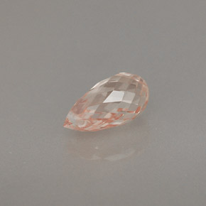 0,89 ctw natürlicher gelber Saphir, Briolette, VVS