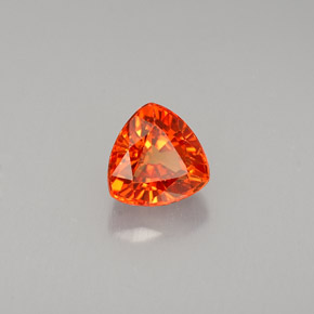 0,97 ctw natürlicher orangefarbener Saphir, Trillion, VS