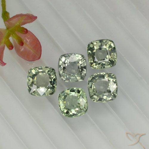 2,66 ct natürliche grüner Saphir-Edelsteine, Kissenschliff, VVS-VS
