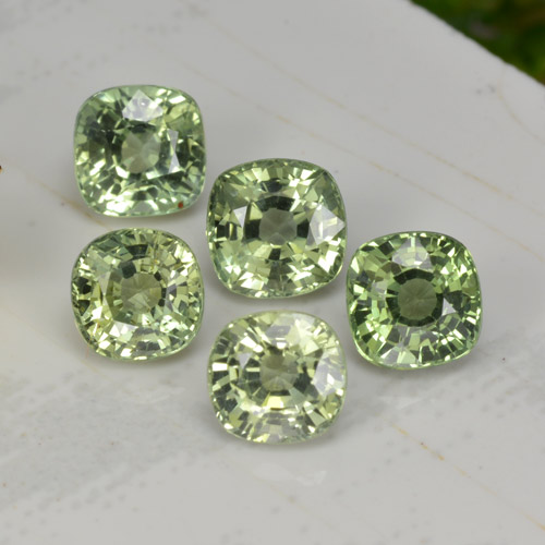 2,70 ct natürliche grüner Saphir-Edelsteine, Kissenschliff, VVS-VS
