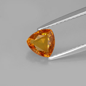 1,00 ctw natürlicher orangefarbener Saphir, Trillion, VS