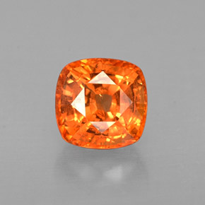 0,88 ctw natürlicher orangefarbener Saphir, Kissenschliff, VS