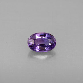 0,67 ctw natürlicher violetter Saphir, Oval Schliff, VS