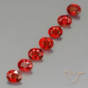 2.60 ct natürliche Hellrot Saphir-Edelsteine, Oval, VVS-VS