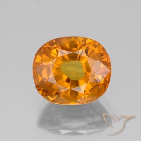 3.27ct Natürlicher Mittelorange Saphir, Oval, VS-SI