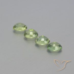 1.94 ct natürliche Sehr helles Grün Saphir-Edelsteine, Oval, VVS-VS